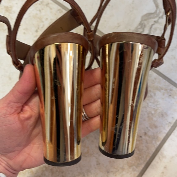 Salvator Ferragamo tan heels size 8 - Picture 5 of 6